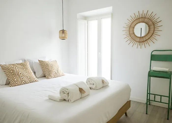 Clover House Tavira