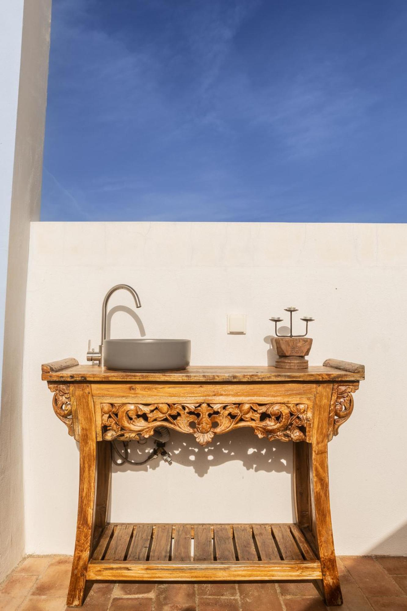 Clover House Tavira