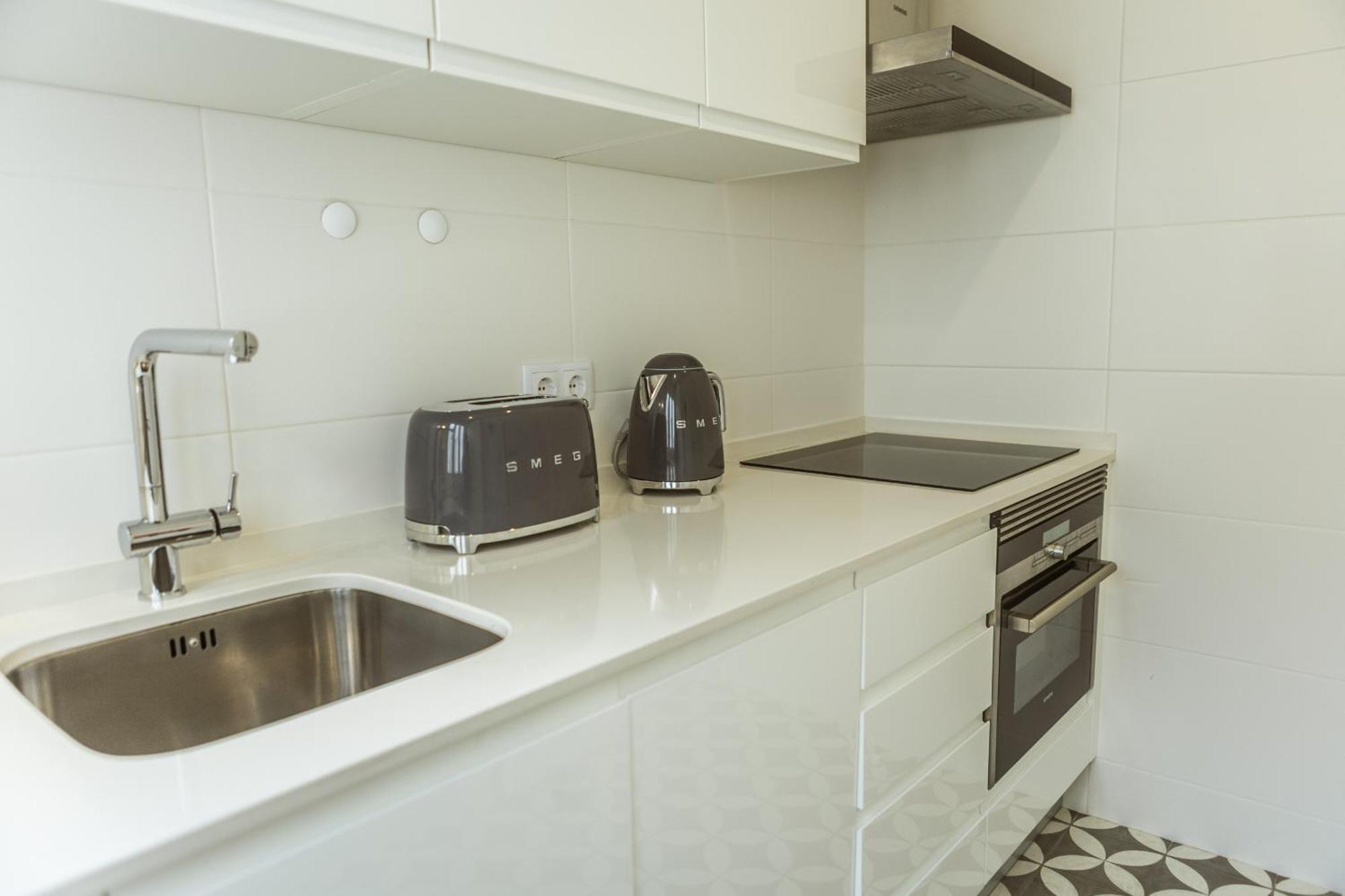 Clover House Tavira