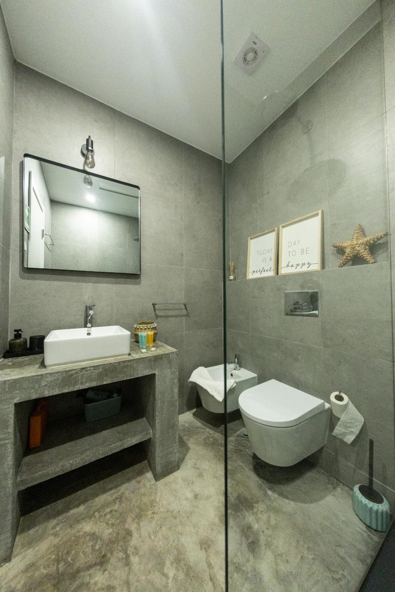 Clover House Apartment