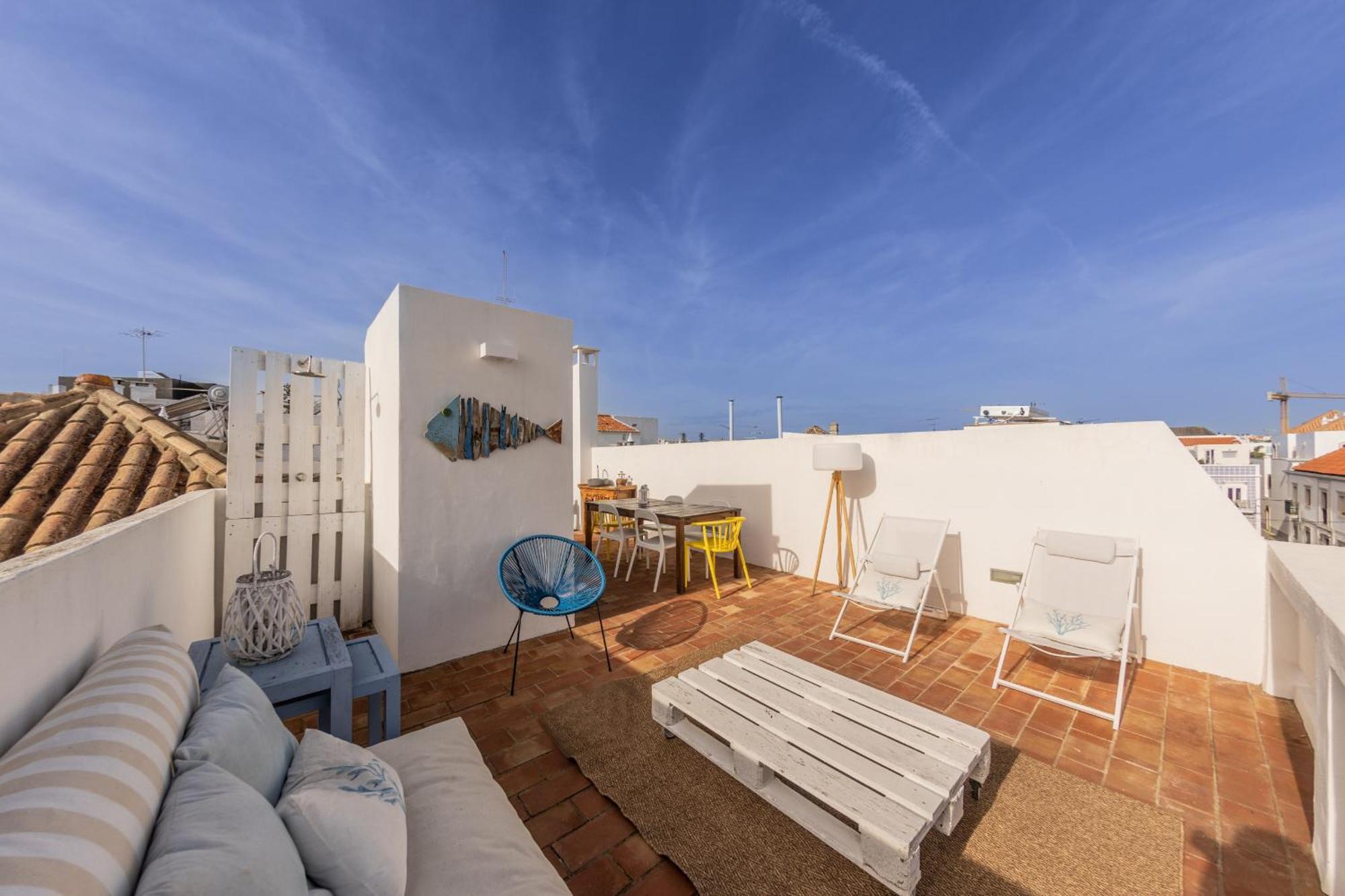 Clover House Apartment